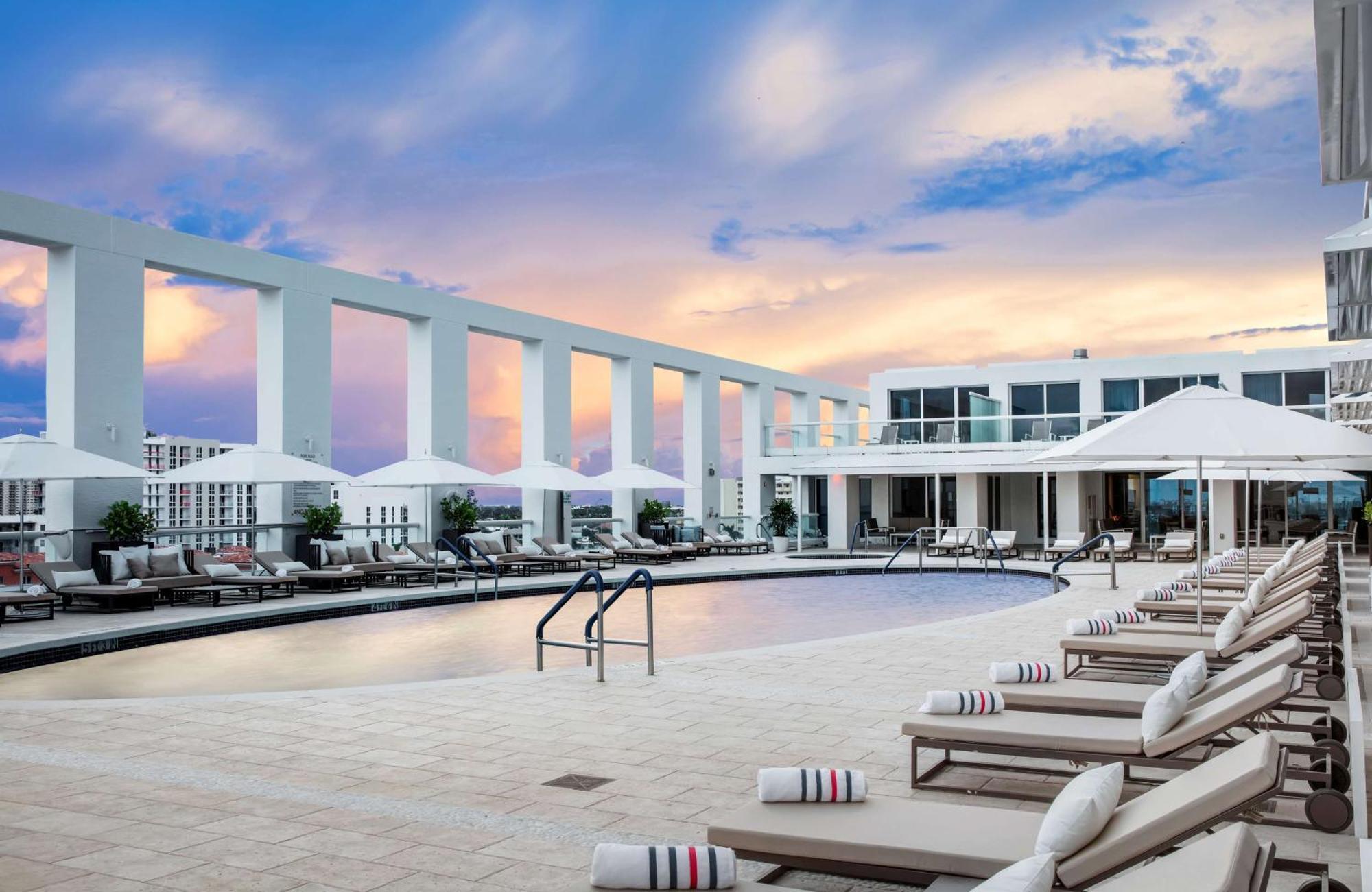 Conrad Fort Lauderdale Beach Eksteriør bilde